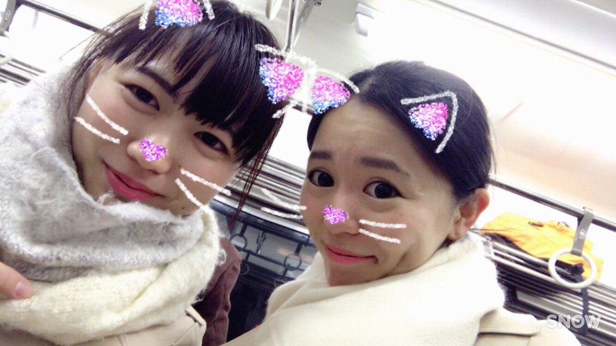 ayaaakaS2's tweet photo. 実習中毎日夜遅くまでみんなで居残りで、睡眠時間も2時間とれればいい感じで、何度も何度もやり直しになって、本当に本当に大変だったけど、栄養教育の発表終わった瞬間に頑張ってきてよかったって本気で思えました😭子供達がくれたシュシュは一生の宝物😭奈美、彩花ちゃん本当にありがとう（；＿；） https://t.co/FUrVTS0jQy