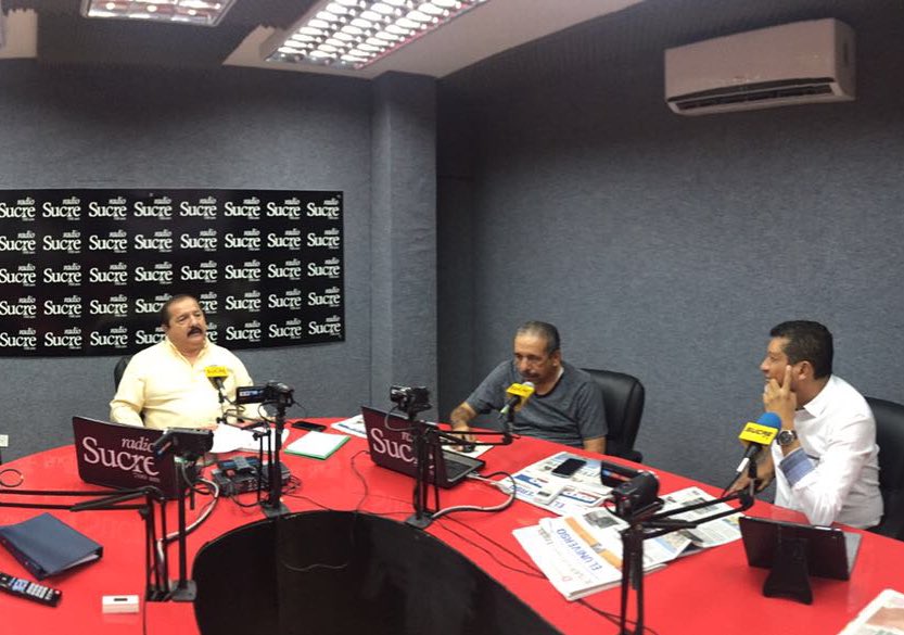 JCQuinonez's tweet photo. "Recuperar la seguridad en los barrios y combatir el micro tráfico" ¡ES MI COMPROMISO! @radio_sucre #SeguroConQuiñonez https://t.co/1ksYTHTdOb