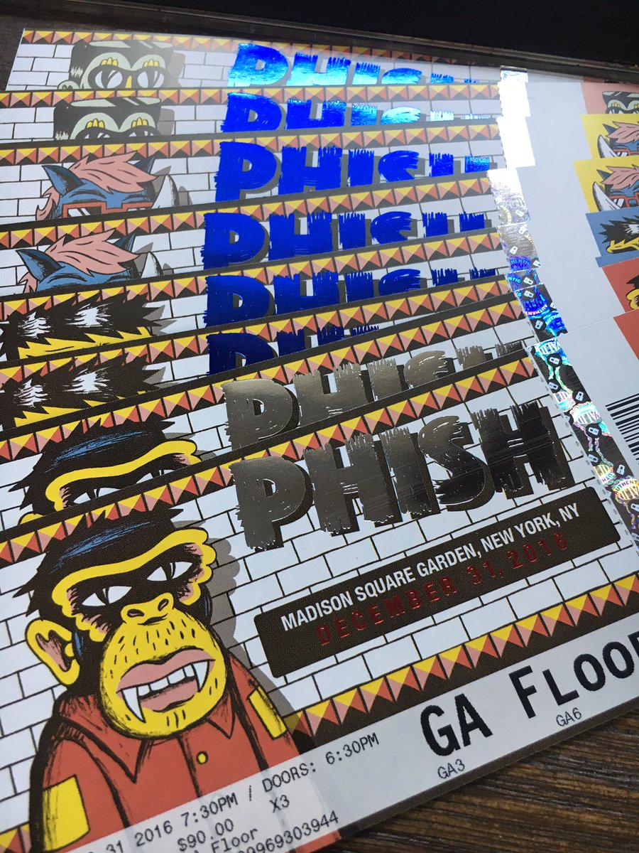 tbryant18's tweet photo. It's the most wonderful time of the year! #phish #nyephish https://t.co/IFo3OzEeMf