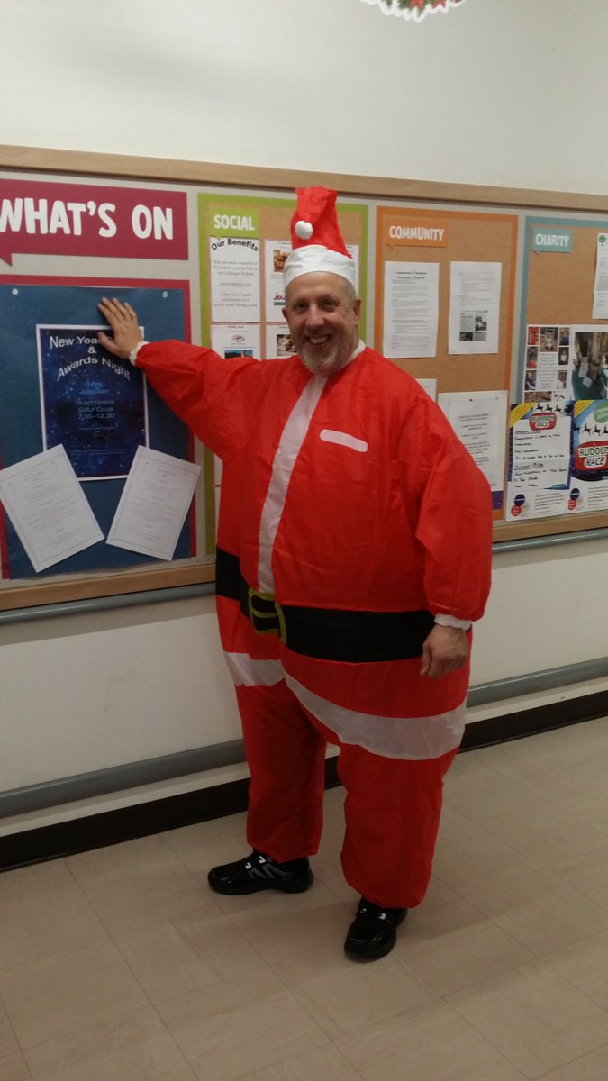 cassunca211's tweet photo. Tesco's Taplow simply amazing celebrating the Christmas we are the TOP https://t.co/8fzvSlI2mV