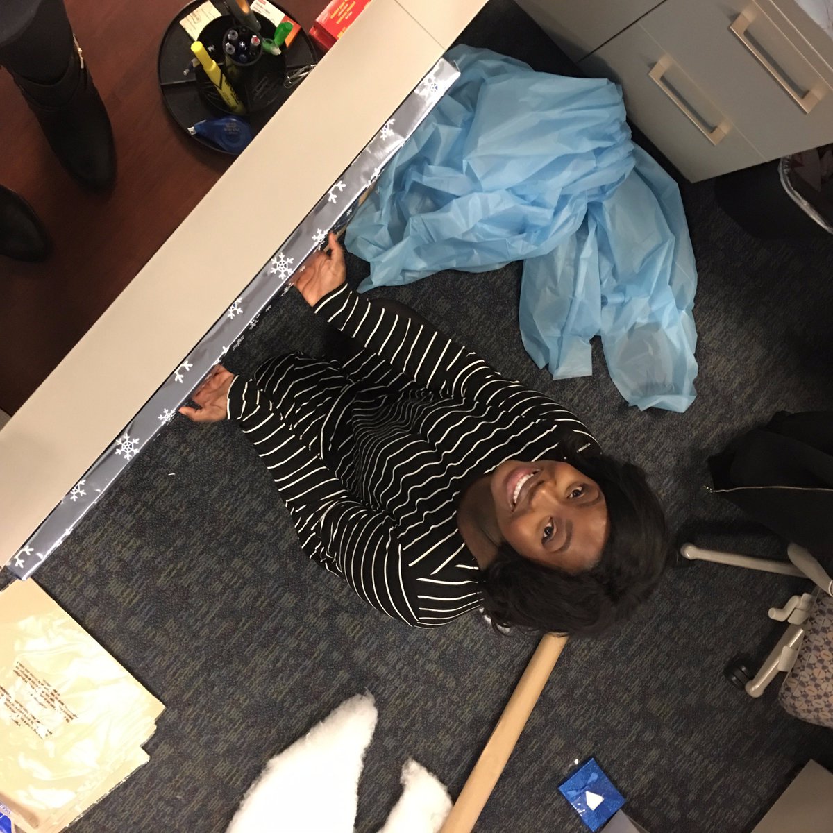 careersatstride's tweet photo. HR getting ready for our cube decorating showdown! More pictures to come! #WorkK12 #holidaycheer https://t.co/P7DrfvO3H0