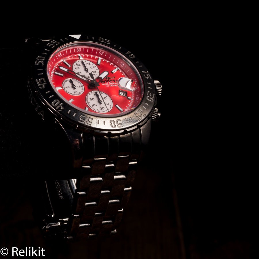 Relikit's tweet image. This red and stainless steel #Invicta #watch  is both a practical &amp;amp; luxurious #gift for the man in your life. relikit.com/product/mens-i… #gifts