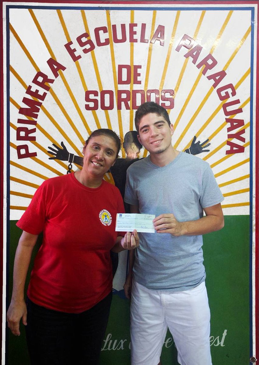 Hoy acercamos la donación de #ElFesti 2016 a la Primera Escuela Paraguaya de Sordos! 👂❤️

En total recaudamos 3.048.085 Gs! 🙌