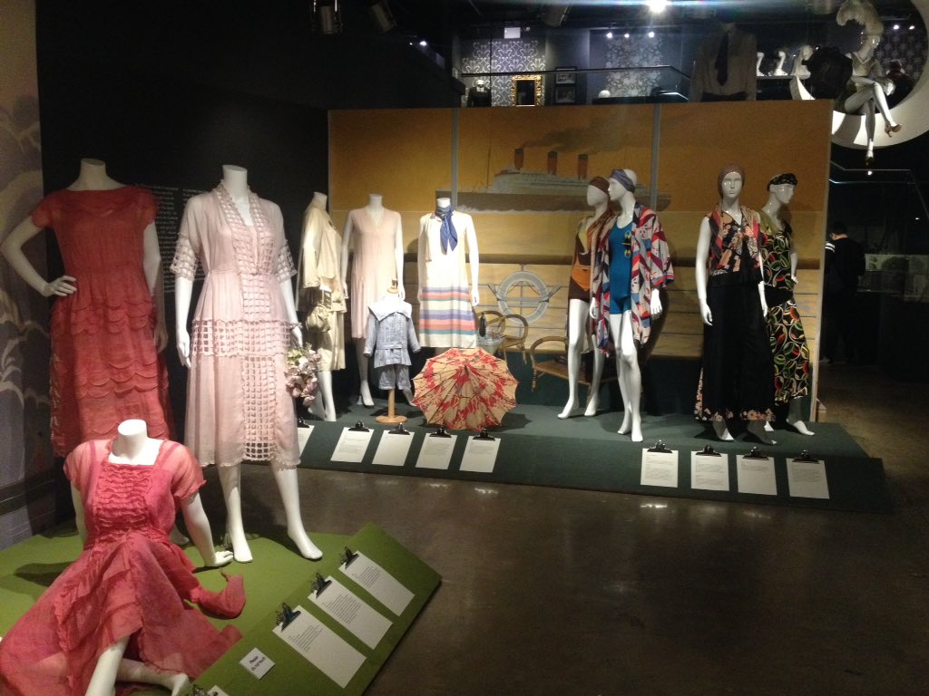 SallyPrentice's tweet image. Beautiful stylist clothes #jazz age @FashionTextile museum. A must see before 15 Jan 17