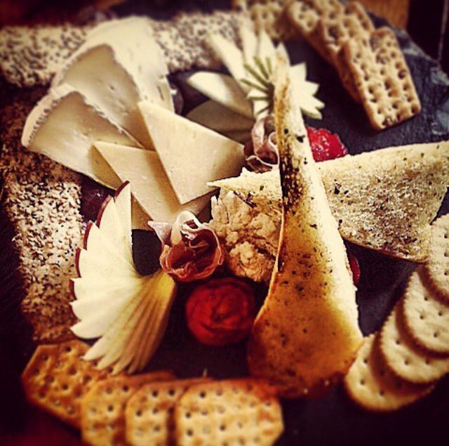 AlbanyGingerMan's tweet photo. #GingerMan #CheeseBoard #Albany #AlbanyGingerMan #AlbanyGingerManMenu #AlbanyRestaurant #AlbanyWineBar #WineAndCheese #Cheese #CheesePlate https://t.co/UbeSjIa7yY