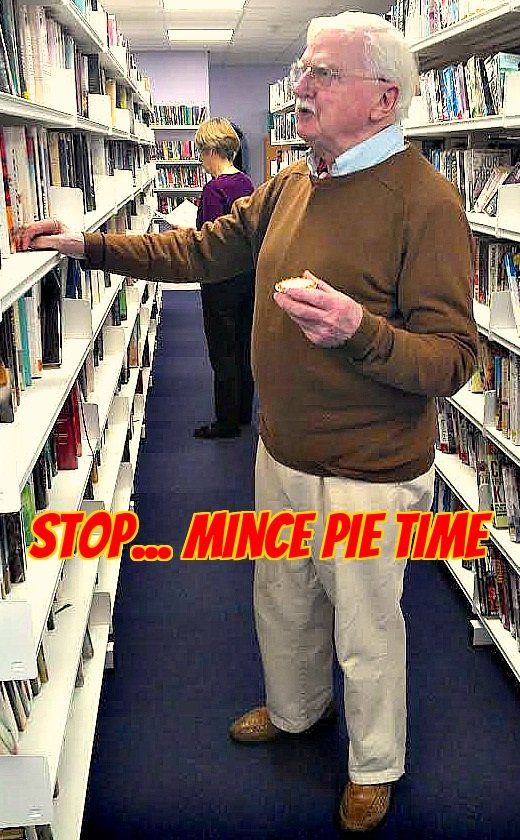 warkslibraries's tweet image. Our #volunteer Ralph makes time for a cheeky mincey! How many have you made time for today??  #MincePiesChangeLives #homelibraryservice