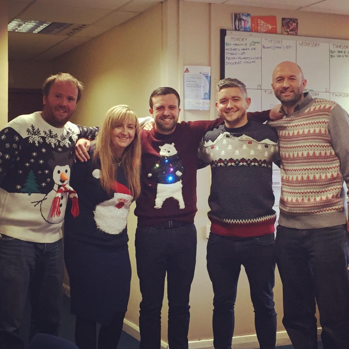 #MerryChristmas from <a href="/Helsby_Longden/">Helsby & Longden</a>, Read what we have been up to here - helsby-longden.co.uk/2016/12/16/mer… #Haulage #Christmas #Charity #JumperDay