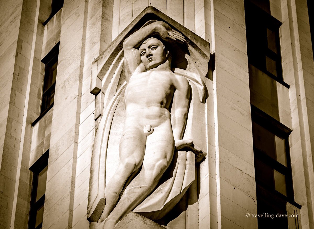 Join me on Sunday for the '#ArtDeco in the #Strand' tour: bit.ly/2gSZmE1. Last chance to join a walk before 2017! #lovelondon