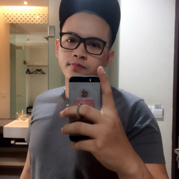 LiemFuWan90's tweet photo. Come hangout with me on #BIGOLIVE. https://t.co/fbrrh4xA6n https://t.co/krKGqDcZon