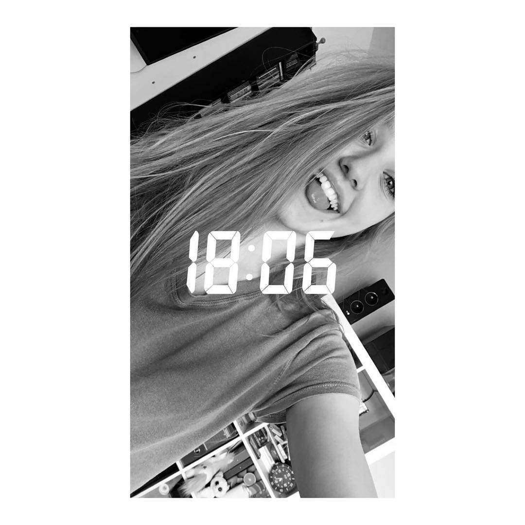 annes_official's tweet photo. Be happy 🤗🍍❤️ https://t.co/oyla3QEJE1