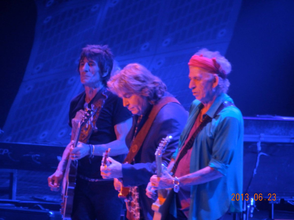 Bluescasting's tweet photo. @ronniewood Love this shot, almost like one of your paintings Ronnie! https://t.co/sw6qaumV4F