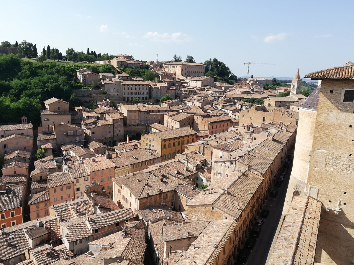 stefanodeiuliis's tweet photo. La mamma al matrimonio... Io e Marco ci siamo goduti Palazzo Ducale in tutta la sua bellezza https://t.co/q0Xb42fnwl