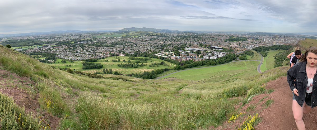 Mojo_Orchestra's tweet photo. This was an Edinburgh day. It started out with a climb up Arthur’s Seat. Then we took a tour of old Edinburgh, built in the Middle Ages. We finished with a concert at Greyfriars Kirk: AMAZING PERFORMANCE! #MojoInScotland #SBFestival https://t.co/tV5JkDgeMQ