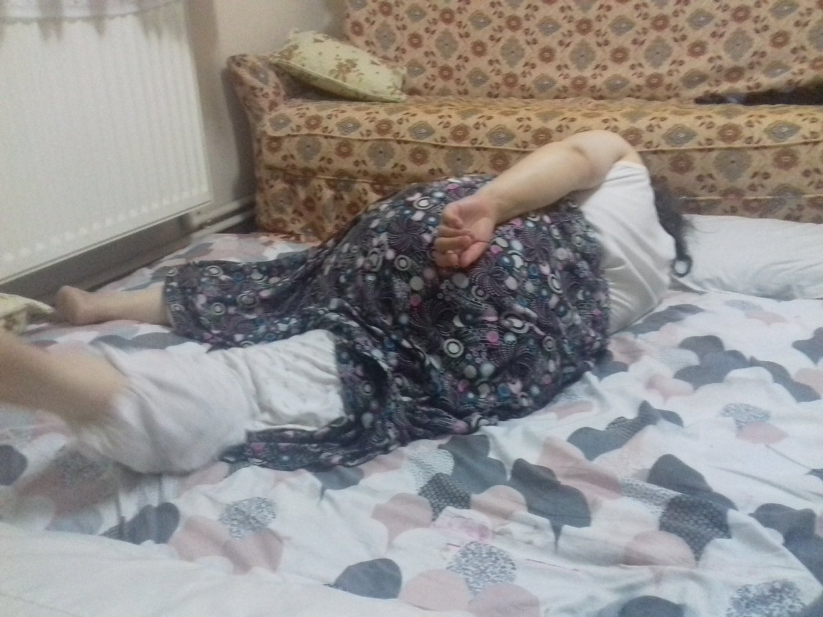Burak89917064's tweet photo. Anneciğim FATMA Yarak Yemeğe Bayılıyor Yarağa Görmesin Dayanamaz Sikilmeye Doyum Olmaz 50 Yaşında... https://t.co/zzcgaJGeI7