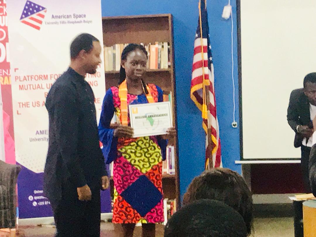 SommetDe's tweet photo. Félicitations a notre ambassadrice Diallo Fougnigué de la ville de Bouaké, meilleure ambassadrice du sommet international de la jeunesse de Côte d'Ivoire 2019.
@GlobalGoalsUN 
@ONUFemmes 
@CCNUCC https://t.co/6LzKIH06Hg