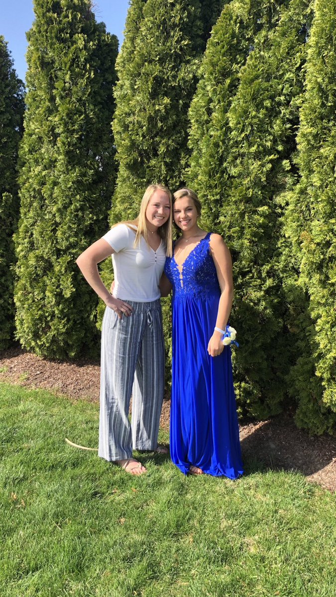 JadeRoell's tweet photo. Happy SWEET 16 @mathies338!! Hope you have the best day ever, love & miss you!!!!❤️❤️ #YaLookGood https://t.co/BkXGyvZZXl