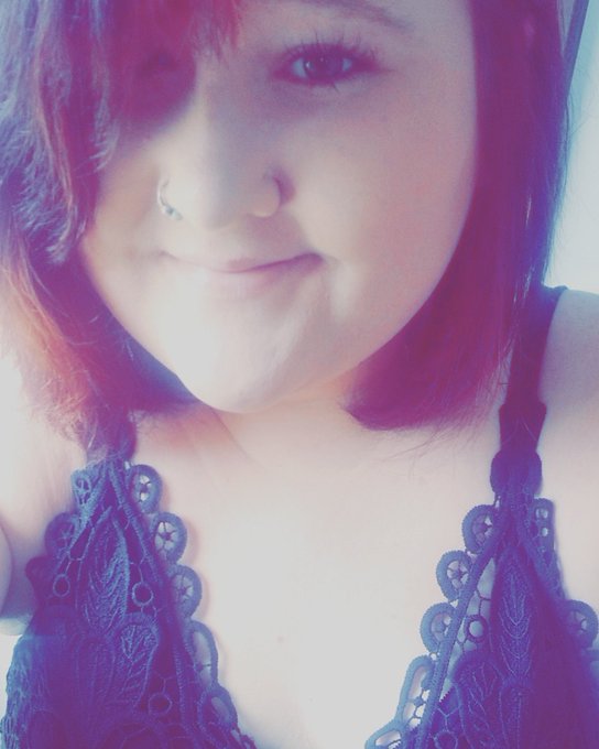 First 10 to subscribe I'll rate your 🍆💋💋  https://t.co/Rv4G6w8EI8 https://t.co/XsqtTg8f9X