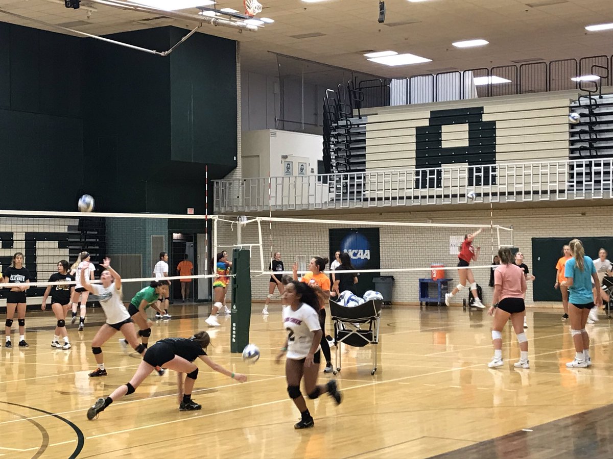 adamsstate's tweet photo. 112 teams, 700-plus volleyball players and every court in Alamosa booked. It’s the Adams State volleyball camp organized by ASU Volleyball coach Lindy Mortensen and staff. #SummerAtAdams https://t.co/kHDh9r7FjV