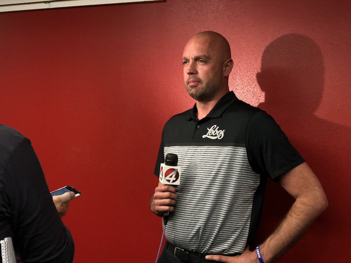 Isabel Gonzalez (@cisabelg) on Twitter photo I asked <a href="/Coach_CraigSnow/">Craig Snow</a> about his official title Special Assistant to the Head Coach. The first thing he said was, “It’s like Dwight Schrute.” I asked <a href="/Coach_CraigSnow/">Craig Snow</a> about his official title Special Assistant to the Head Coach. The first thing he said was, “It’s like Dwight Schrute.”