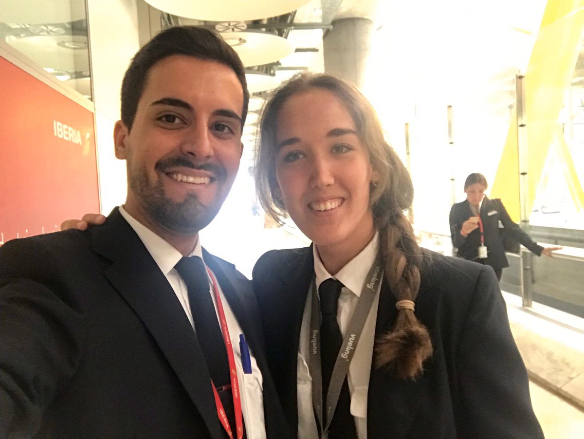 Info_Adventia's tweet photo. 📸 ALVMNIS POR EL MUNDO |
Que vamos a decir nosotros...
Orgullosos de verlos así tras haberse graduado hace apenas unos años.
Diego S.#39P, Sonia A.#42P, grandes #alumnos, mejores #pilotos!
#clubantiguosalumnosmatacan
#orgullososdenuestrosalumnos
#Adventia #alumni #Salamanca https://t.co/9dVQUiAyZN