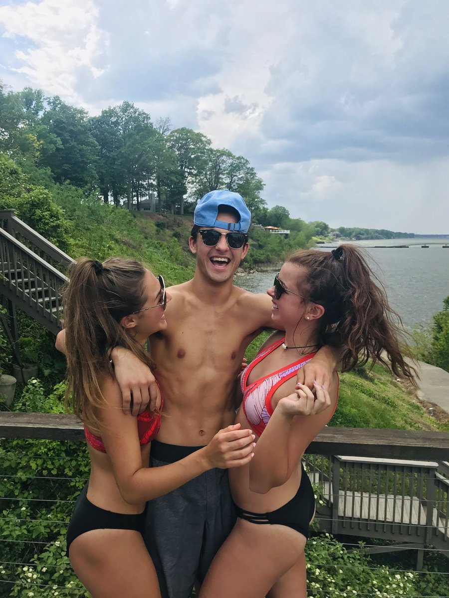 charstohr's tweet photo. Happy birthday Matt!!!! have an awesome day, love you☺️💗💗 @matsmith2502 https://t.co/8txooiealn
