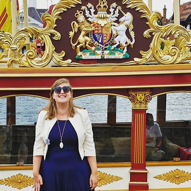 tom_bunnell's tweet photo. The face she makes when she wants me to take my Instagram photos as seriously as she does... @sarahpyper15 #instagram #serious #henley #henleyonthames #royalhenleyregatta https://t.co/PYzu8vxG5N https://t.co/vwNmkb4hji
