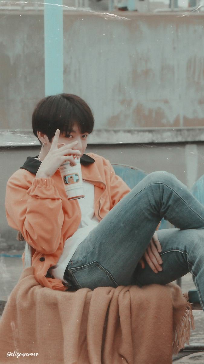 _namjoonLove_'s tweet image. Happy army day armies 💜💜💜💜
#ARMYwithBTS 
#ArmyMeansFamily 
#6yearswithbts