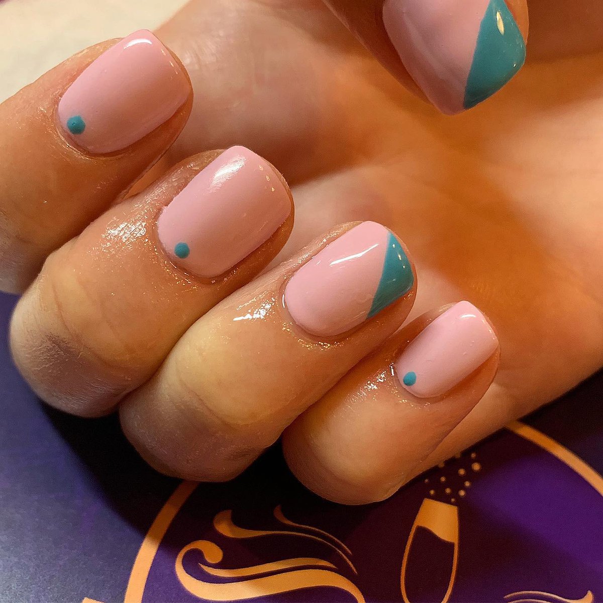 beautyandbubbs's tweet photo. Loving these beauties done by Faye today 🔥
#shellac #manchester #nails #CNDWorld https://t.co/SkrPHocOn4