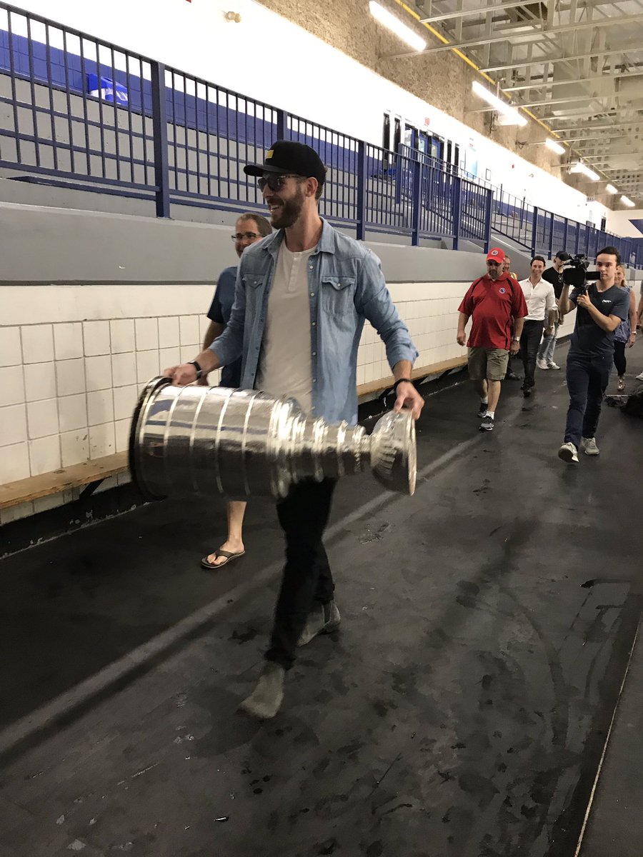3Awheatkings's tweet photo. @JEdmundson3 and the Stanley Cup made a quick stop by the Sportsplex where Joel played 2 years with the @3Awheatkings https://t.co/XrPUM18T4o