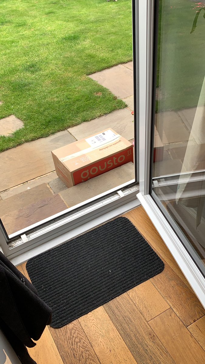 Another week, another incompetent <a href="/YodelOnline/">Yodel by InPost Delivery Network</a> driver for my <a href="/goustocooking/">Gousto</a> delivery (or probably the same one messing with me) <a href="/GoustoSupport/">Gousto Support</a> don’t get this with <a href="/HelloFreshUK/">HelloFresh UK</a> and <a href="/DPD_UK/">DPD_UK</a> 😒 Maybe time to swap again...