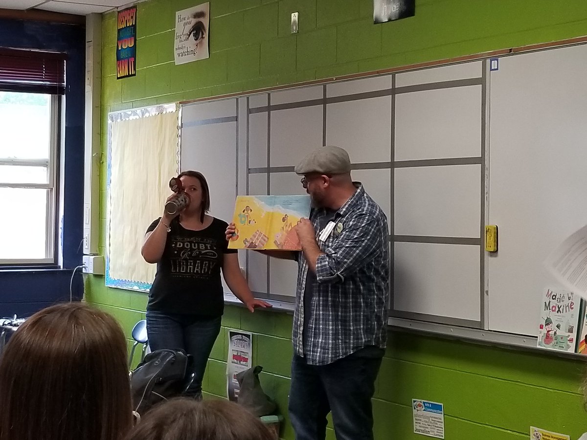 medspec14's tweet photo. In my first session at Nerd Camp with Josh Funk. #thinkmbe #rcspride #coding #joshfunk https://t.co/x5C5gob3xx