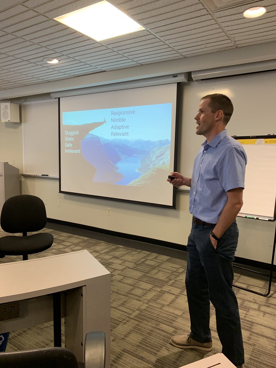 chackerman1's tweet image. Dr. Pease talks about thriving on the edge to kick off our afternoon 👊🏻@DrAPease @TonySinanis #WeAreChappaqua #sparktalk