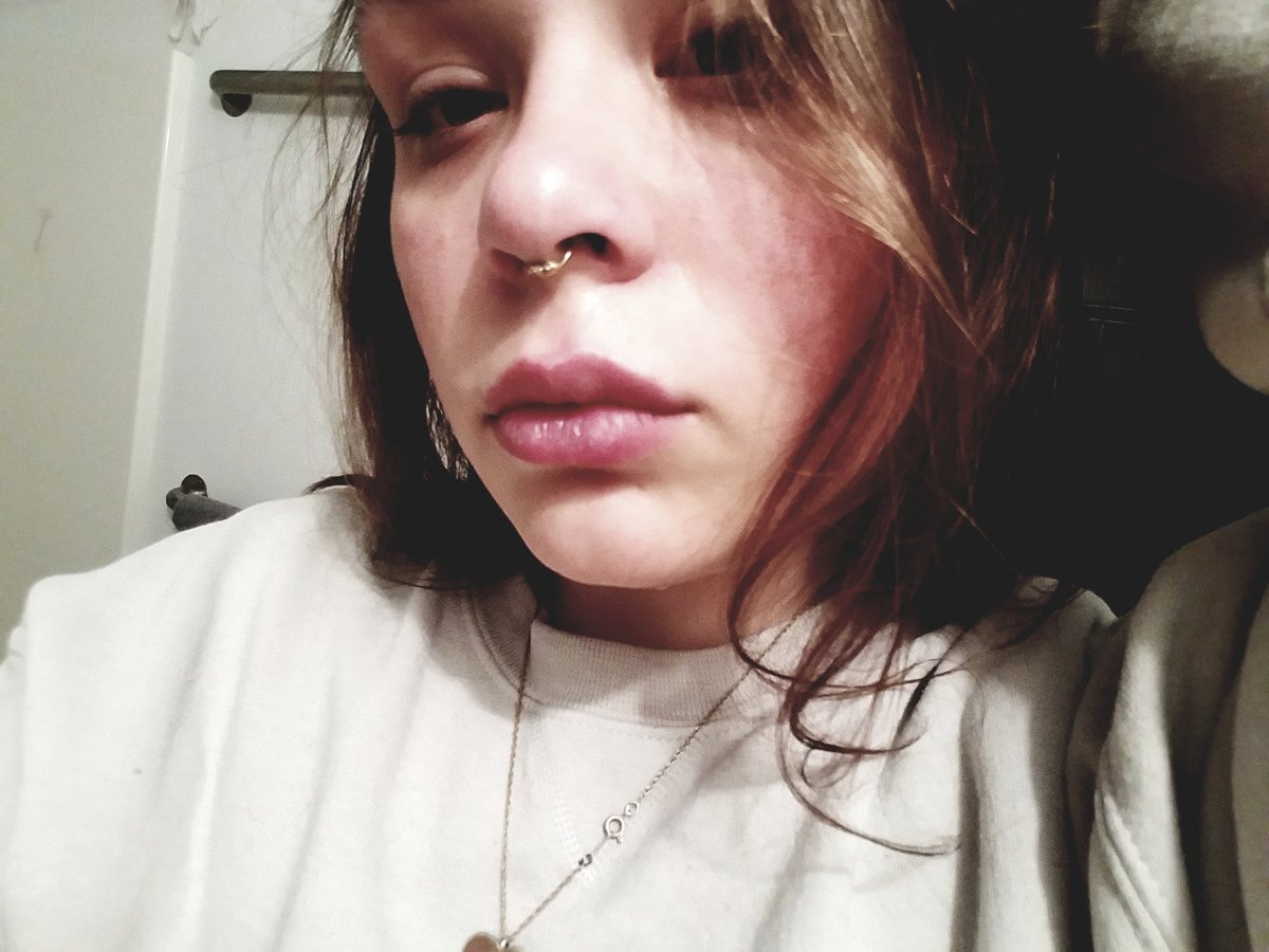 AwGeezRick's tweet image. Posty's 'Goodbye' came out the other day and I had a (much needed) obese ass cry to it. But in the midst of my soul leaking out of my face, I decided to take some picture because. Yes.