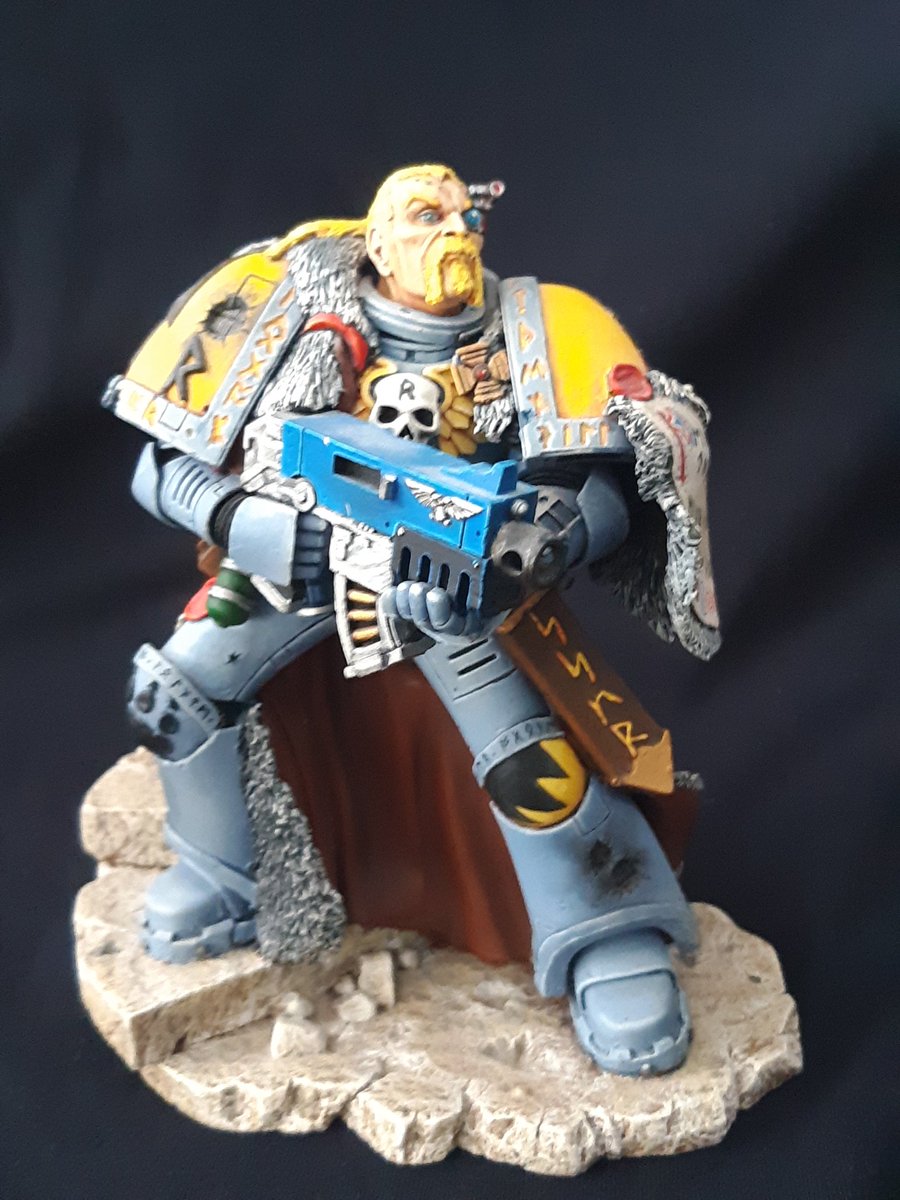 old_studios's tweet photo. This is a conversion od Forge Worlds Ultramarine Captain.  Unfortunately he was knocked off the shelf while I was away and my dog chewed up the back pack.  So yes my dog kind of ate my homework. #painting #paintingminis #paintingwarhammer40k #spacewolves #oldwolfstudios https://t.co/TyvAuRI458