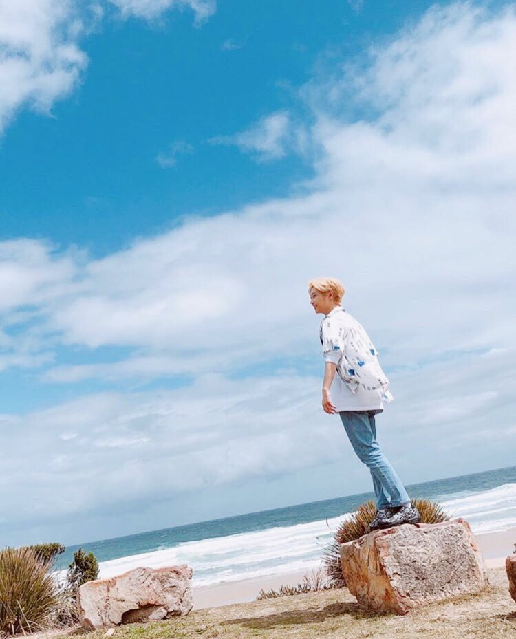 taysinyee's tweet photo. A day at the beach⛱🧸
#STAYselcaDAY https://t.co/HgDTTIx7JV