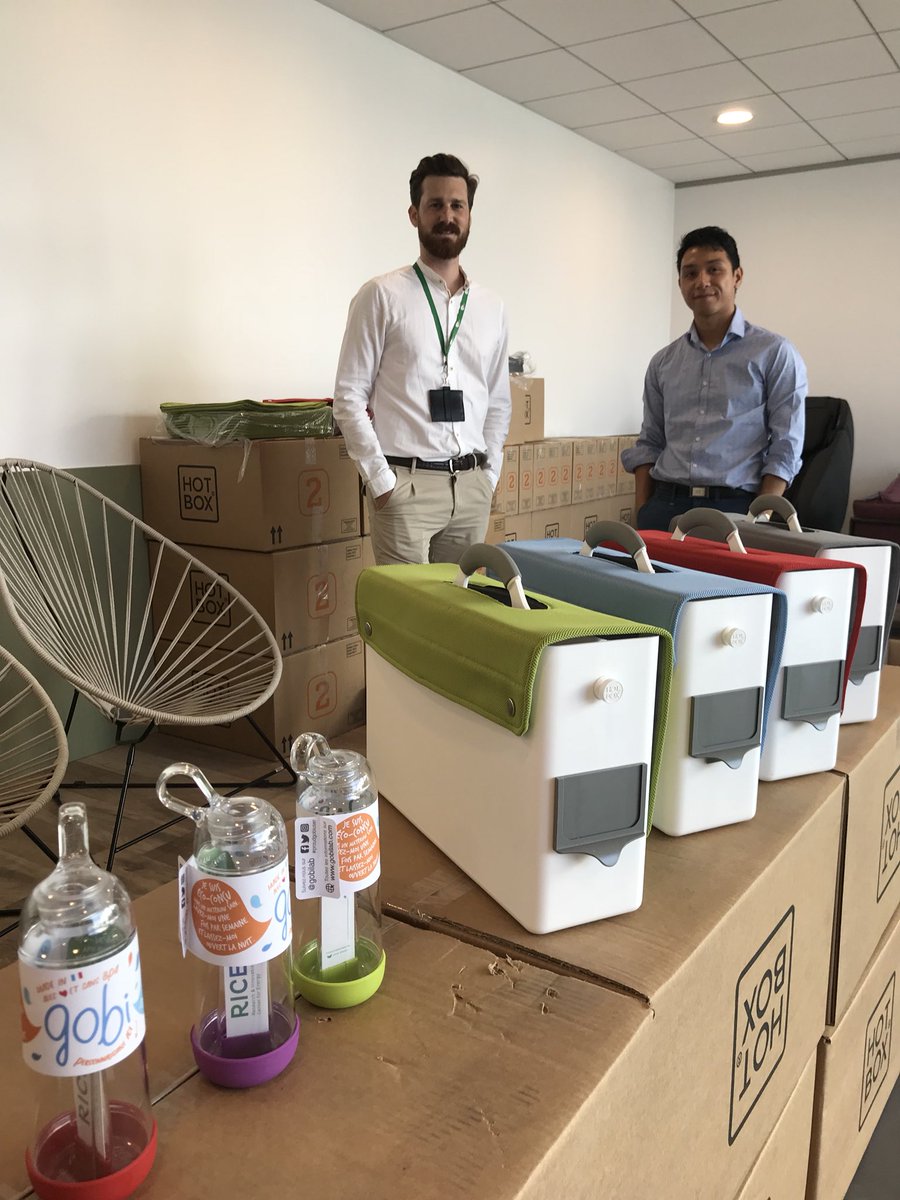NaTran_RI's tweet photo. Merci à toutes celles et ceux qui ont fait de cette journée d’installation dans notre centre de recherche une vraie réussite 👏🏻 : #equipeprojet #dsi #d2al #dpmr #prestataires . En route pour de nouvelles aventures 🚀 https://t.co/vqJx6NZzFu
