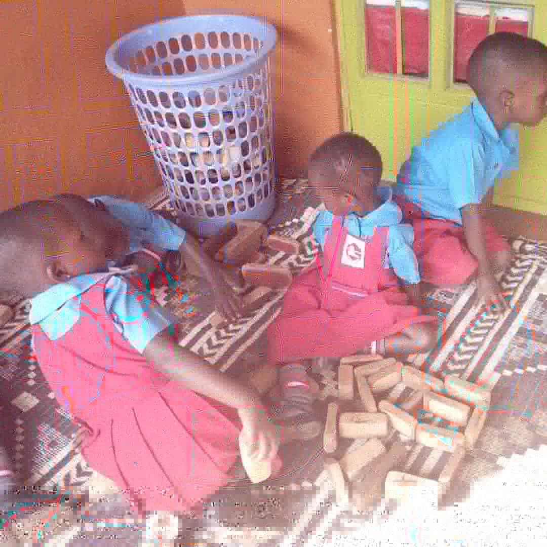 OJMChamberlain's tweet photo. Day 3 Morning- Loved visiting the @RedearthEdu model nursery, showing good practice using the Ugandan curriculum and Teaching And Learning Using Locally Available Resources #talular #ThisIsLFS #Globallearningpartnerships #travellingteacher https://t.co/GVNzPxiGs1