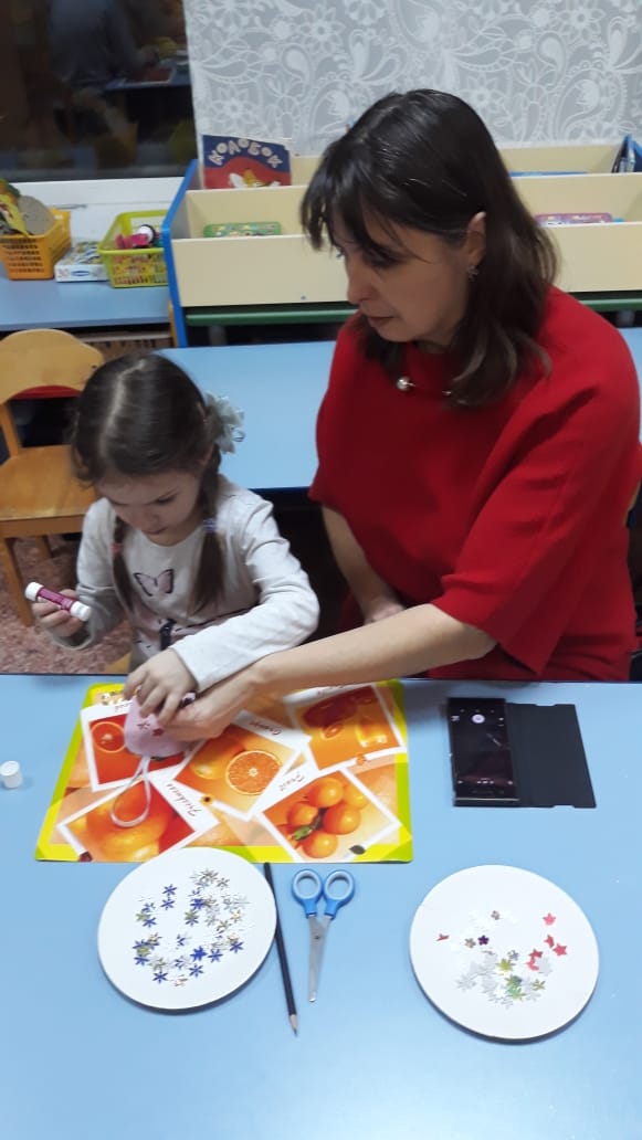 elpat2015's tweet image. На мастер-классе. #МойДом #МояСемья