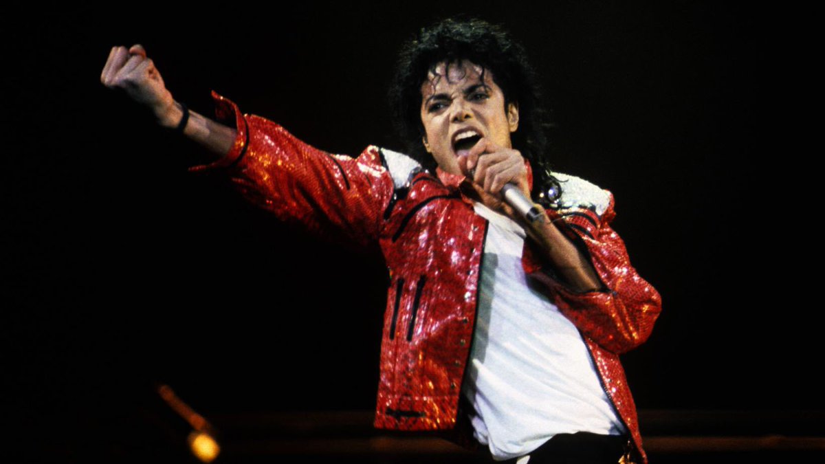 ActualGood's tweet photo. Michael Jackson - Thriller (1982) https://t.co/1zY2rqrxFQ