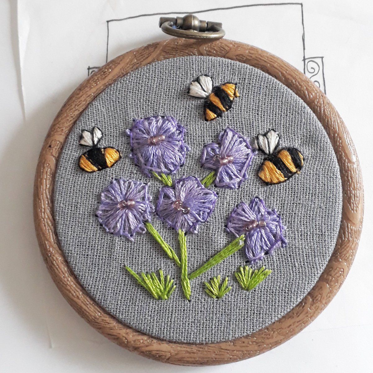 misslucycherie's tweet photo. Introducing Xstitch Xcellence Lavender Bees #Xstitch #xstitcher #xstitchers #xstitching #bees #contemporaryembroidery #modernembroiderymovement #embroidery #embroideryartist #embroideryart #HandmadeHour #xstitchingofinstagram https://t.co/CdthERoqeL
