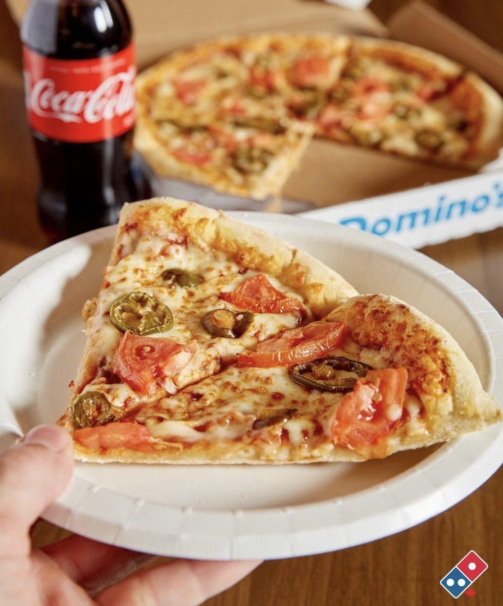 "I might as well just take two slices...or three...or four."
Like this post if this is you whenever there's pizza! 🍕😂