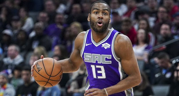 LegadoNBA's tweet photo. #NBA 

Alec Burks jugará en Golden State Warriors por un año.

#DubNation #NBAFreeAgency https://t.co/X9vg2eO5sV