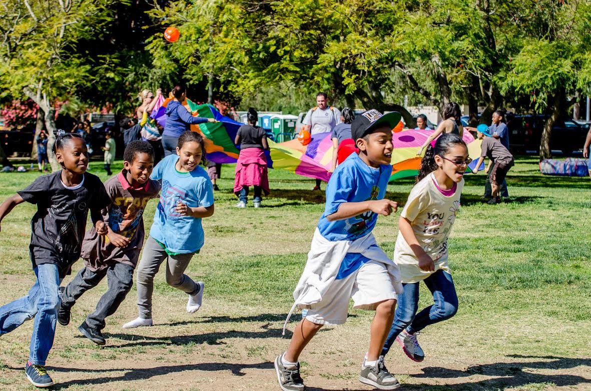 LAsBEST's tweet photo. It’s National #SummerLearningWeek and we are excited to report that nearly 9,000 #LosAngeles students are enrolled in #LAsBESTafterschool Summer Program! They play sports, receive a nutritious meal, learn and have fun! #NoSummerLearningLoss #OurCityOurKids https://t.co/eAUBbql8IC
