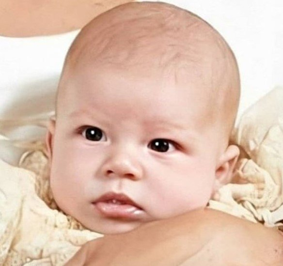 Yeldeo's tweet photo. PERFECTION! as if God knew in this miserable world #archieharrisonmountbattenwindsor had to be 4-times as beautiful! Thank U God he IS beautiful!!.. Now for the #sussexsquad #meyhivers #megulators, people of goodwill and decency to keep them in prayers! Lord protect this family! https://t.co/ISJwhJP9IC