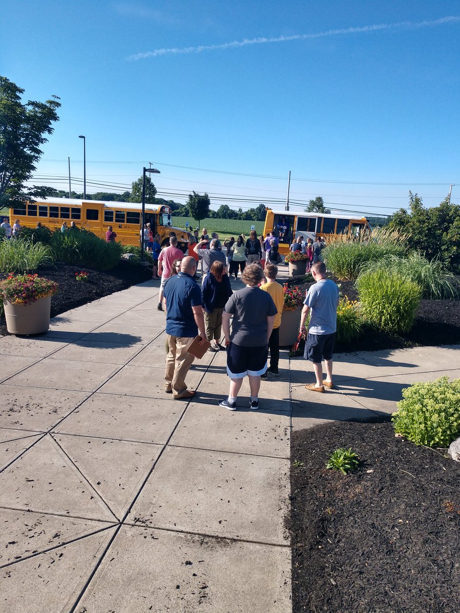 JLeeWeis's tweet photo. Welcome all for the first day of ESY! #SummerVibes @cayboces https://t.co/kPpaewGBmi