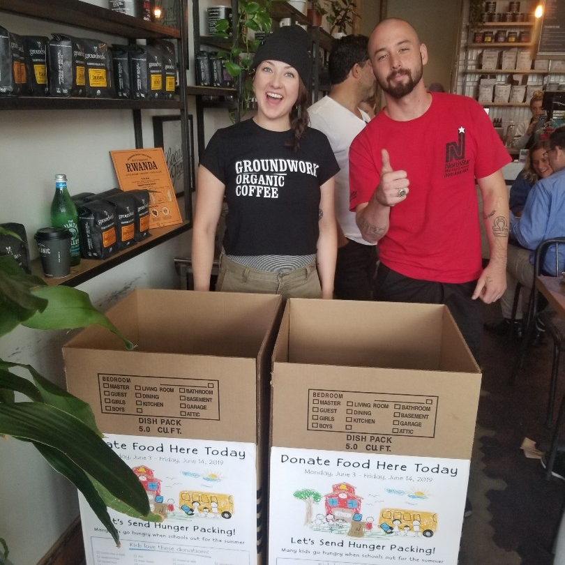 NorthStarMoving's tweet photo. Getting ready to deliver food to the @lafoodbank Thanks to everyone who helped make this food drive a success! 😉 

#mondaymotivation #moveforhunger #letsSendHungerPacking #groundworkcoffee #LA #community #feedLA #FoodDrive https://t.co/Kkp1AUDI94