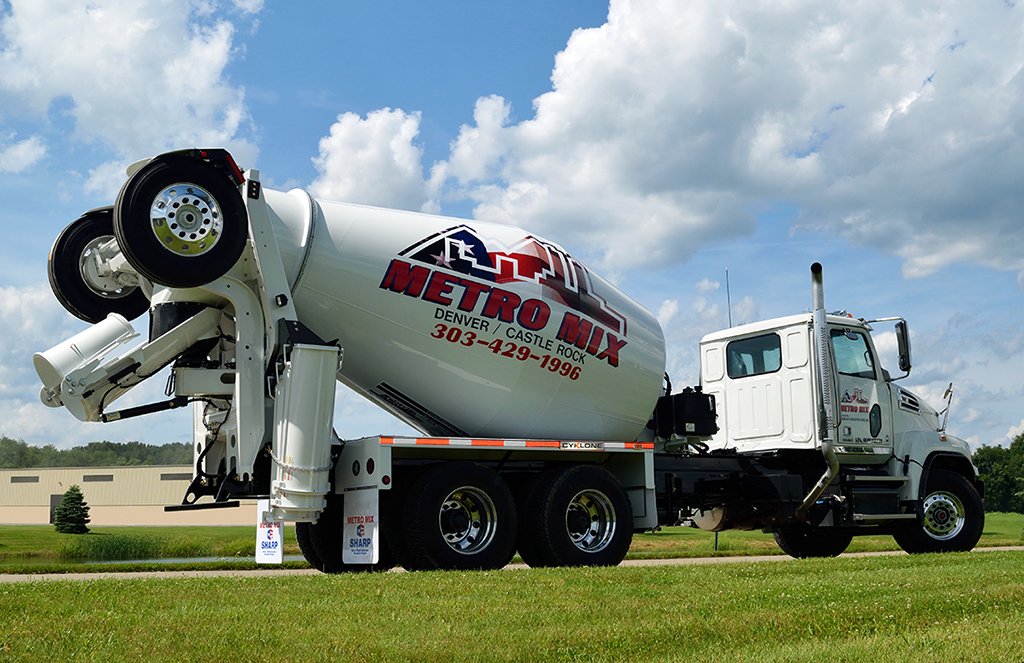 KimbleMfg's tweet image. MIXER MONDAY: Summer of CyKlones! This bridge mixer is one of five heading to Colorado’s Metro Mix, serving Denver, Castle Rock and the surrounding areas. #MixerMonday #CyKloneMixer #KimbleMixer