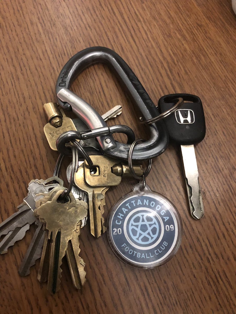 zlaka_84's tweet photo. @ForwardMSN_FR @StefansSoccer @CareFreeForCFC @chattahooligan @NGSDetroit @ChattanoogaFC Even have this keychain on my keys and a patch on my bottom of my battle jacket I will ALWAYS stand with @ChattanoogaFC #StandWithChatta https://t.co/L25QfCxewn