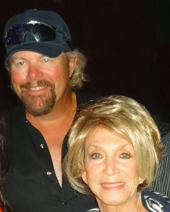 HAPPY BIRTHDAY today, July 8th, to singer, songwriter, actor, and record producer TOBY KEITH!! 