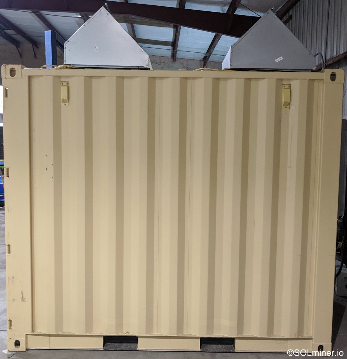 SolminerI's tweet photo. Our engineers did computer analysis and countless design revisions in order to maximize efficiency of our Mining Systems without sacrificing reliability.
https://t.co/rdzRinJzEl https://t.co/27diKUAvFM